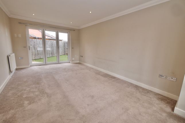 2, Heyford Court, Doncaster photo 3