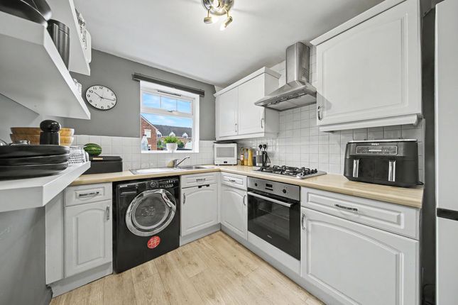 2, Kariba Close, Chesterfield photo 2