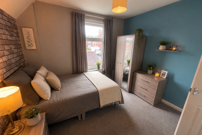 078 Broxholme Lane, Room 3, Doncaster photo 2