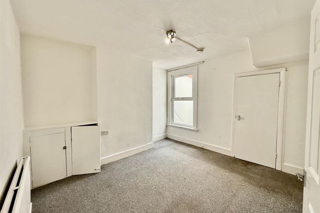 52, Inverness Road, Southall photo 4