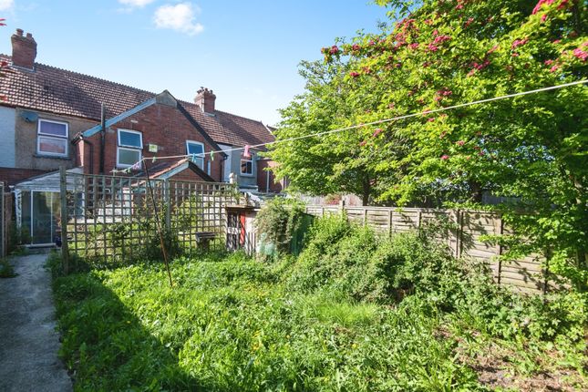 11, Alexandra Road, Axminster photo 2