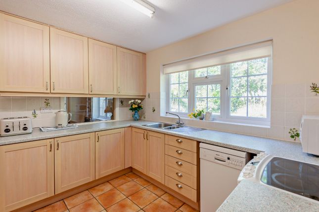 4, Hurstwood, Berkshire photo 4