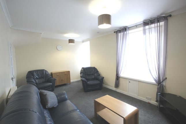 10B, Love Lane, Peterhead photo 2