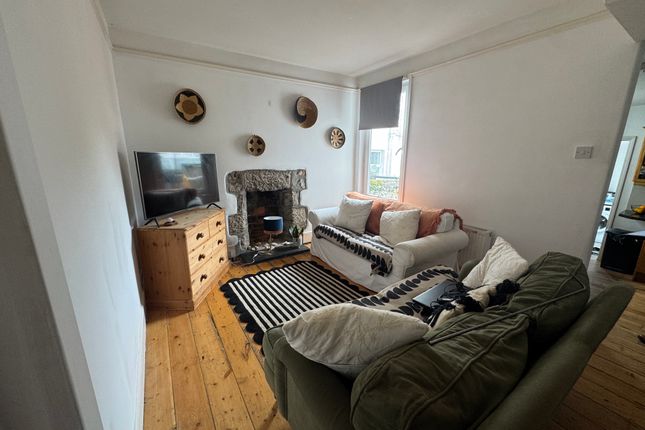 11, Richmond Street, Penzance photo 3