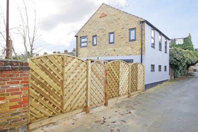 Thumbnail Detached house for sale in Lenton Path, Plumstead