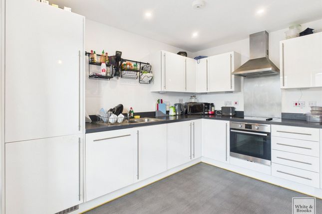 28 Longley Road, Chichester photo 3