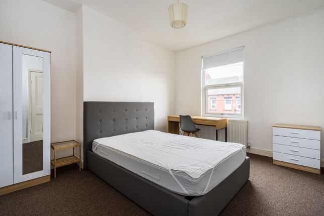 Terraced house to rent in Grimthorpe Place, Leeds