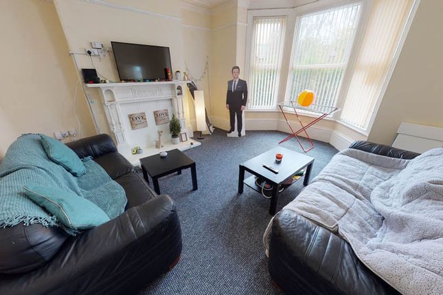Thumbnail Terraced house to rent in 1 2 St Michaels Terrace, Leeds