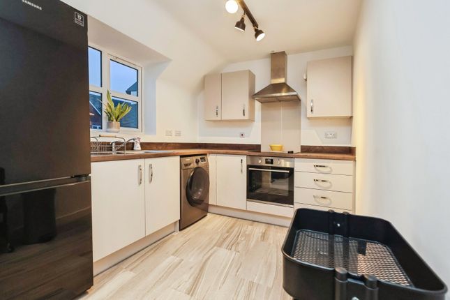 Flat 8, 43, Heroes Drive, West Midlands photo 3