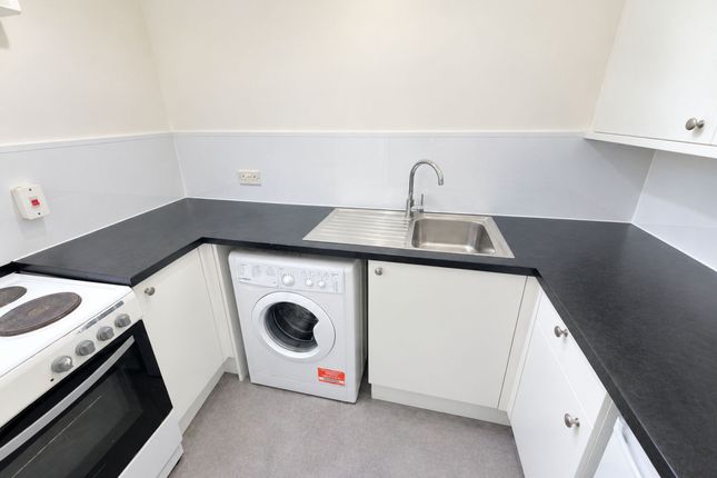Flat 3, 18 Gloucester Street, Bristol photo 3