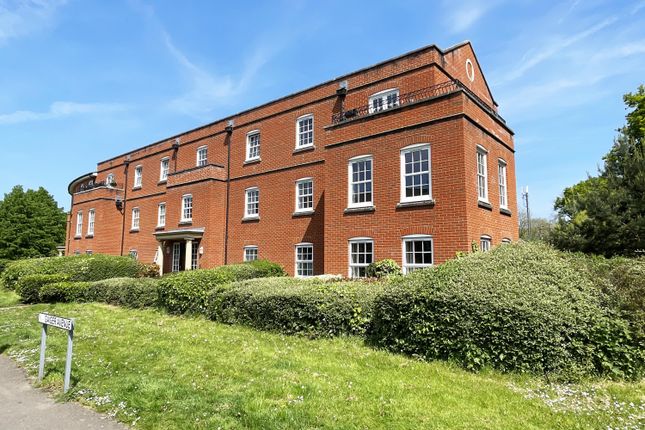 Flat to rent in Compton Way, Sherfield-On-Loddon, Hook, Hampshire