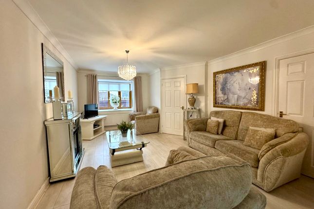 9 Plymouth Gardens, Merthyr Tydfil photo 2