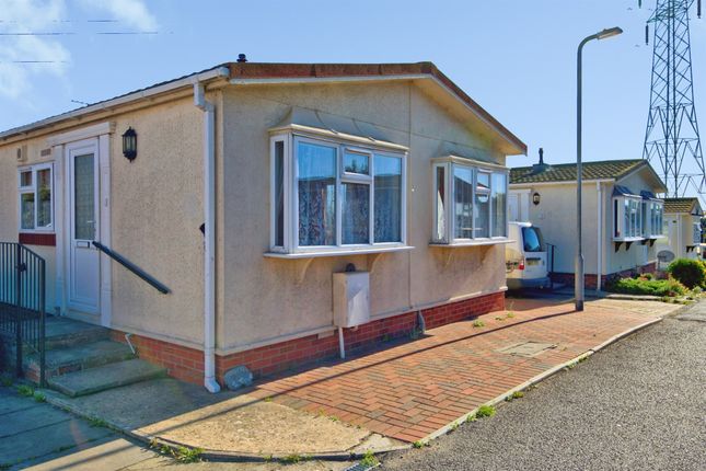 2-bed caravan on 41, Grange Farm Park, Whitehall Road, Colchester, £100,000