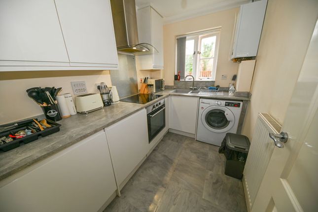 1, Pottery Close, Denmead photo 3