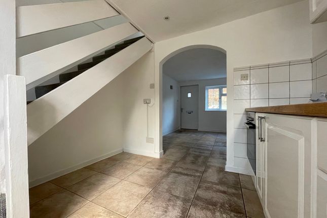 3 Severn Street, Newnham photo 4
