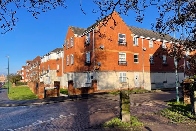 Thumbnail Flat to rent in Hallen Close, Emersons Green, Bristol