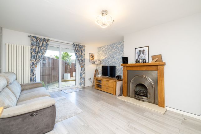 Semi-detached house for sale in Kenilworth Way, Banbury