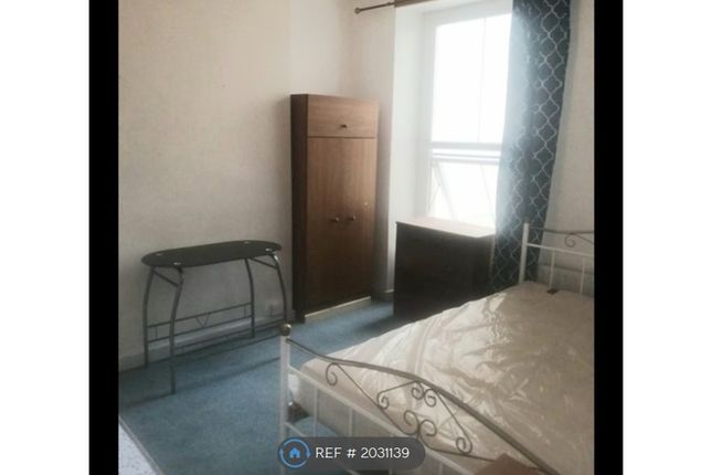 Thumbnail Room to rent in Woodlands Terrace, Swansea