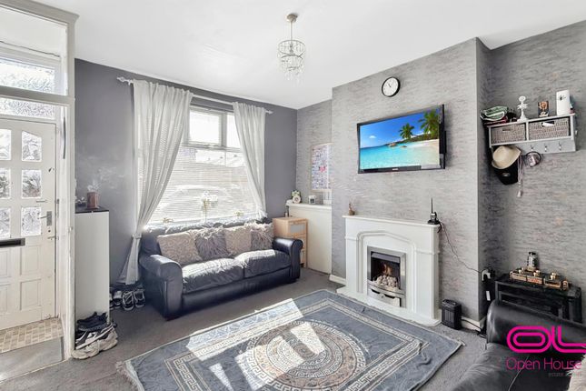 4, Windover Street, Bolton photo 2