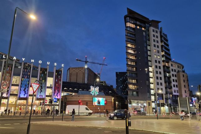 Thumbnail Flat for sale in Skyline, St. Peters Street, Leeds
