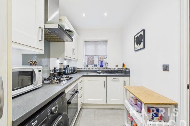 11 John Castle Way, Colchester, Essex photo 3