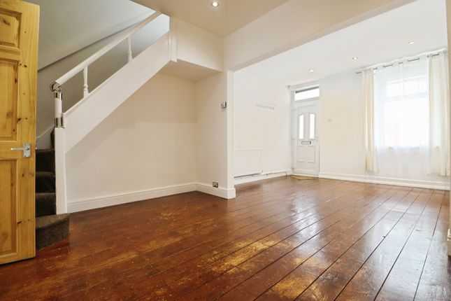 18, Asgog Street, Cardiff photo 4