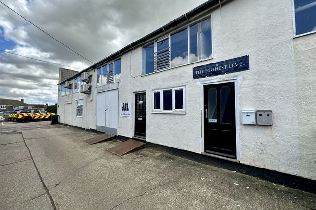 Office to let in Ongar Road Trading Estate, Ongar Road, Dunmow, Essex