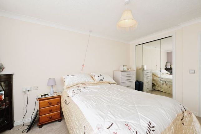Flat for sale in Cliff Richard Court, Cheshunt