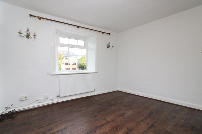 14, Lister Hill, West Yorkshire photo 4
