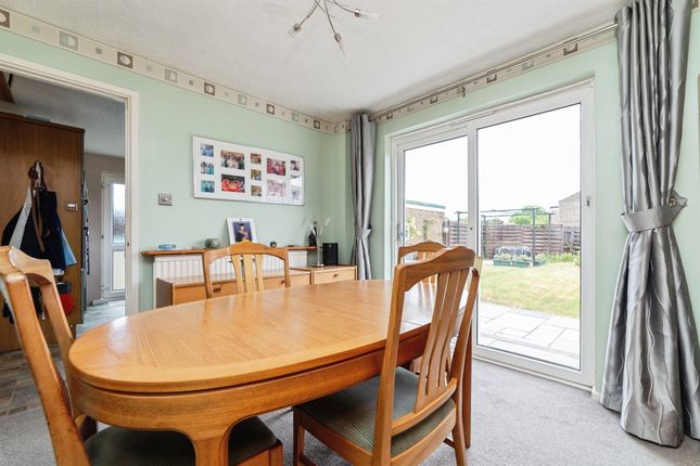 1, Sheringham Avenue, Stevenage photo 4