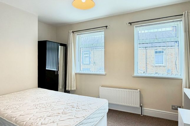 32 Odo Street, Swansea photo 3