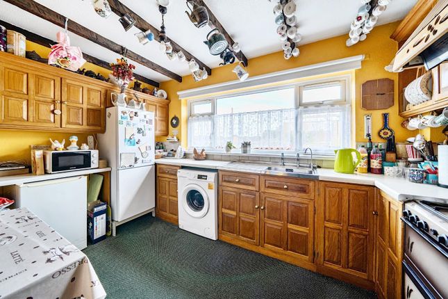 1, Kefford Close, Waterlooville photo 4