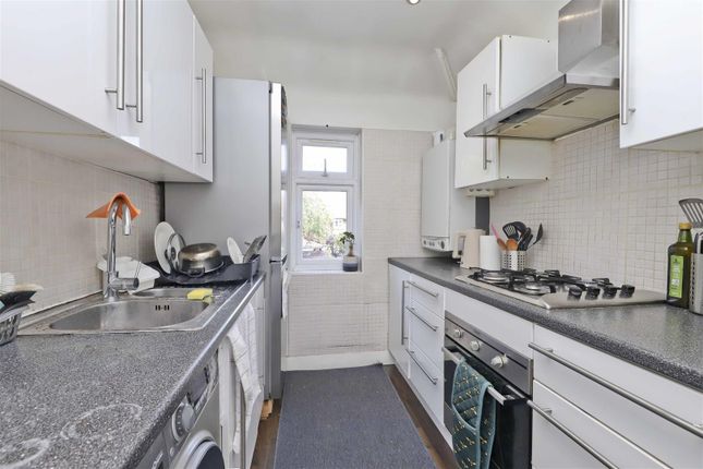 17, Ashwood Avenue, Hillingdon photo 4