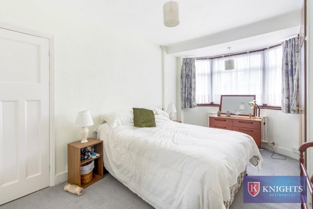 Terraced house for sale in Shortlands Close, London