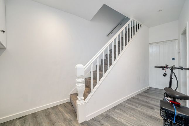 Burlington Road, West Yorkshire photo 4
