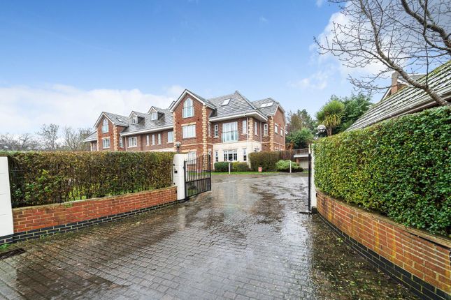 Flat for sale in Hermitage Lane, Windsor