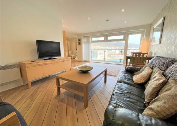 Flat 53 Altamar, Kings Road, Swansea, West Glamorgan, SA1 8PP photo 2