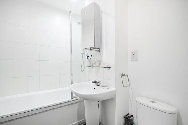 Flat for sale in Harry Zeital Way, Clapton, London