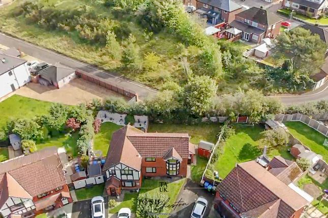 34, St Dominics Way, Manchester photo 2