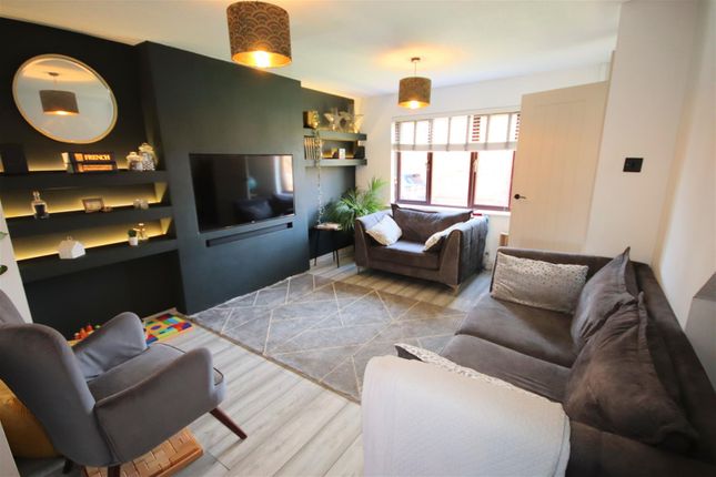 15, Bryant Way, Toddington photo 3