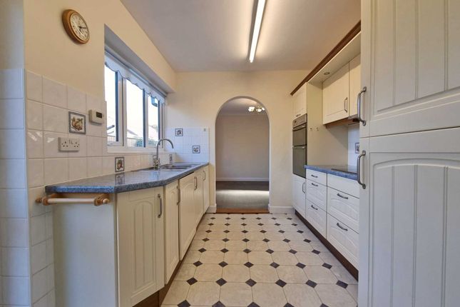 124, Westerfield Road, Ipswich photo 4