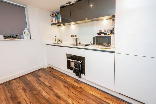 Apartment 559, Kettleworks, 126, Pope Street, Birmingham photo 3