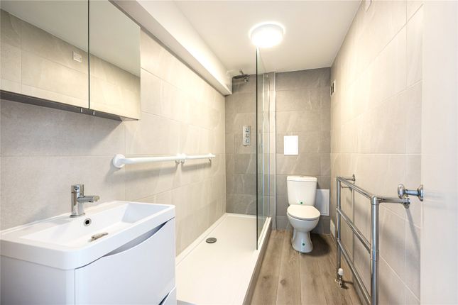 18 Coniston Court,, Kendal Street, London photo 5
