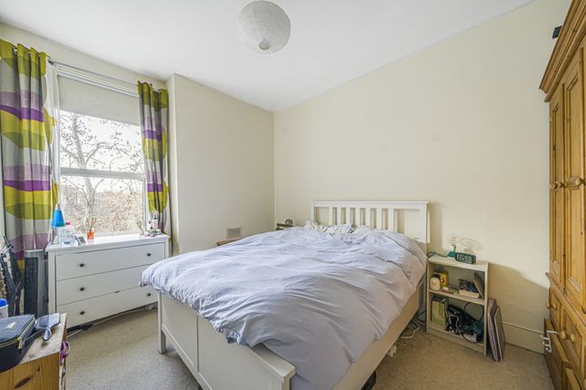 Larkhall Rise, London photo 4