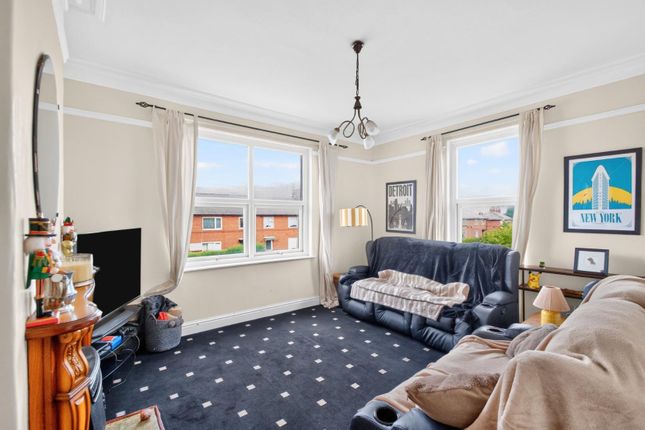 82A, King Edwards Drive, Harrogate photo 2