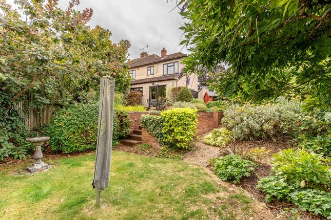 104 Fouracre Crescent, Bristol photo 4