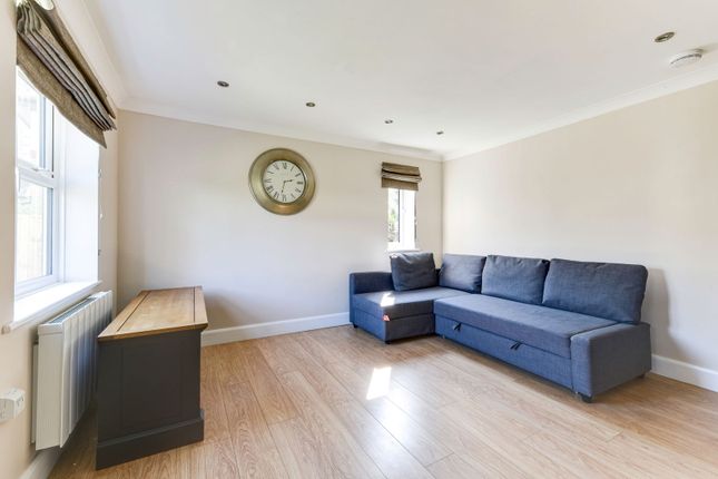 End terrace house to rent in Welsford Street, London