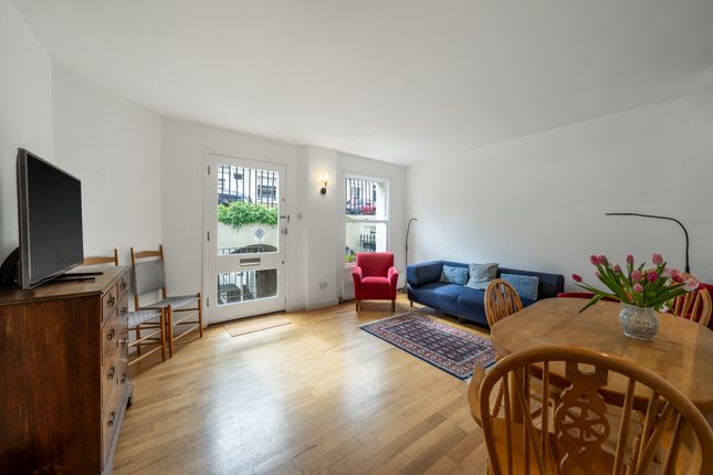 Thumbnail Flat to rent in Chalcot Road, Primrose Hill
