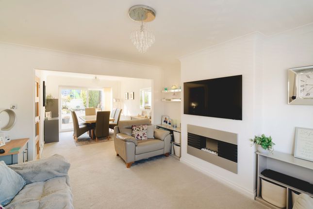 218 Ilchester Crescent, Bristol photo 4