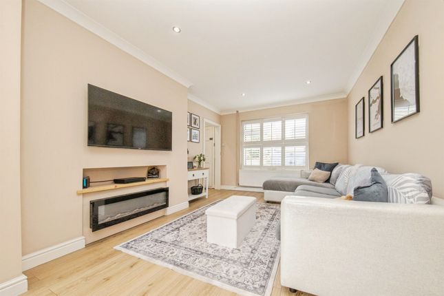 19, Deanes Close, Harwich photo 4